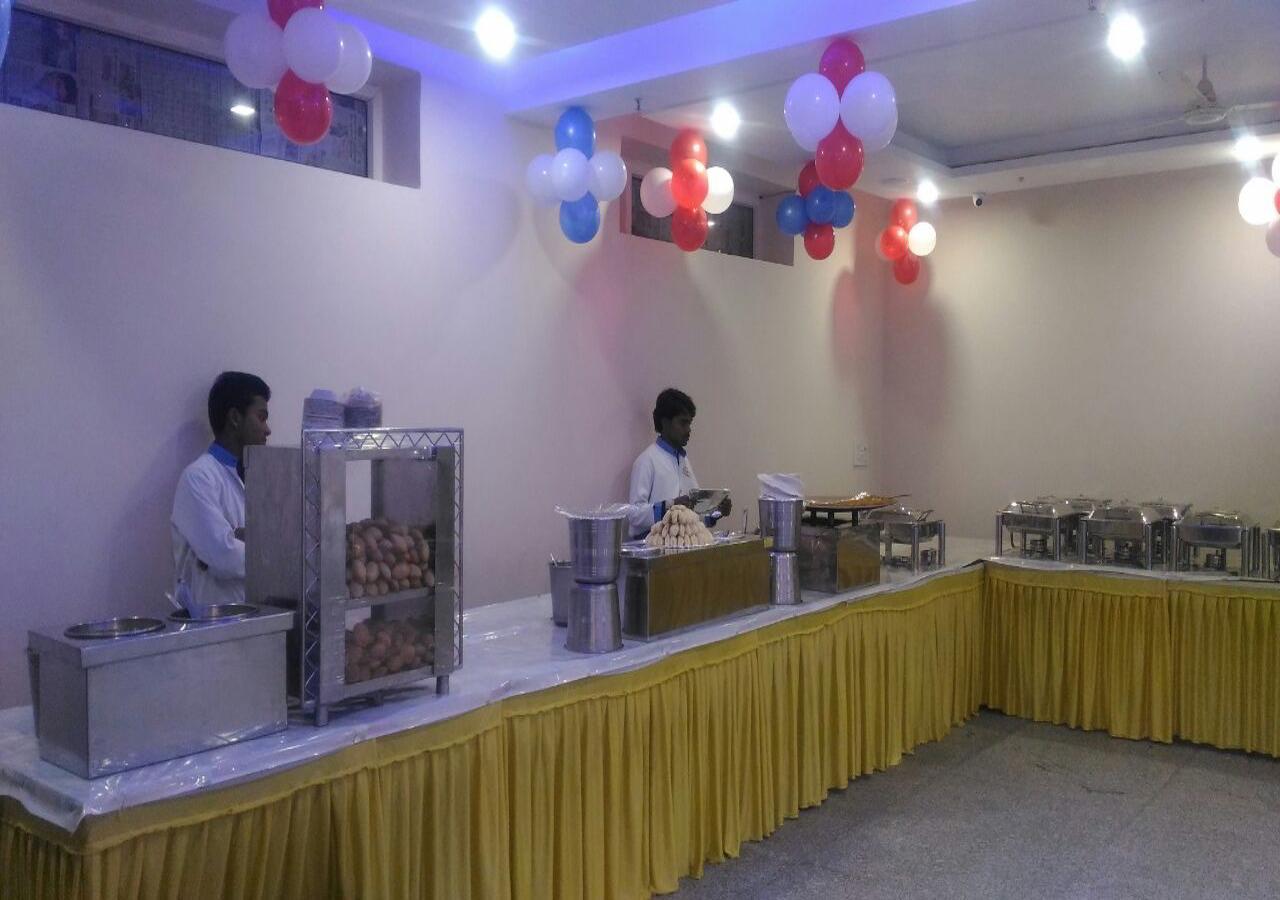 Regal Hotel And Restaurant Mathura Exteriör bild