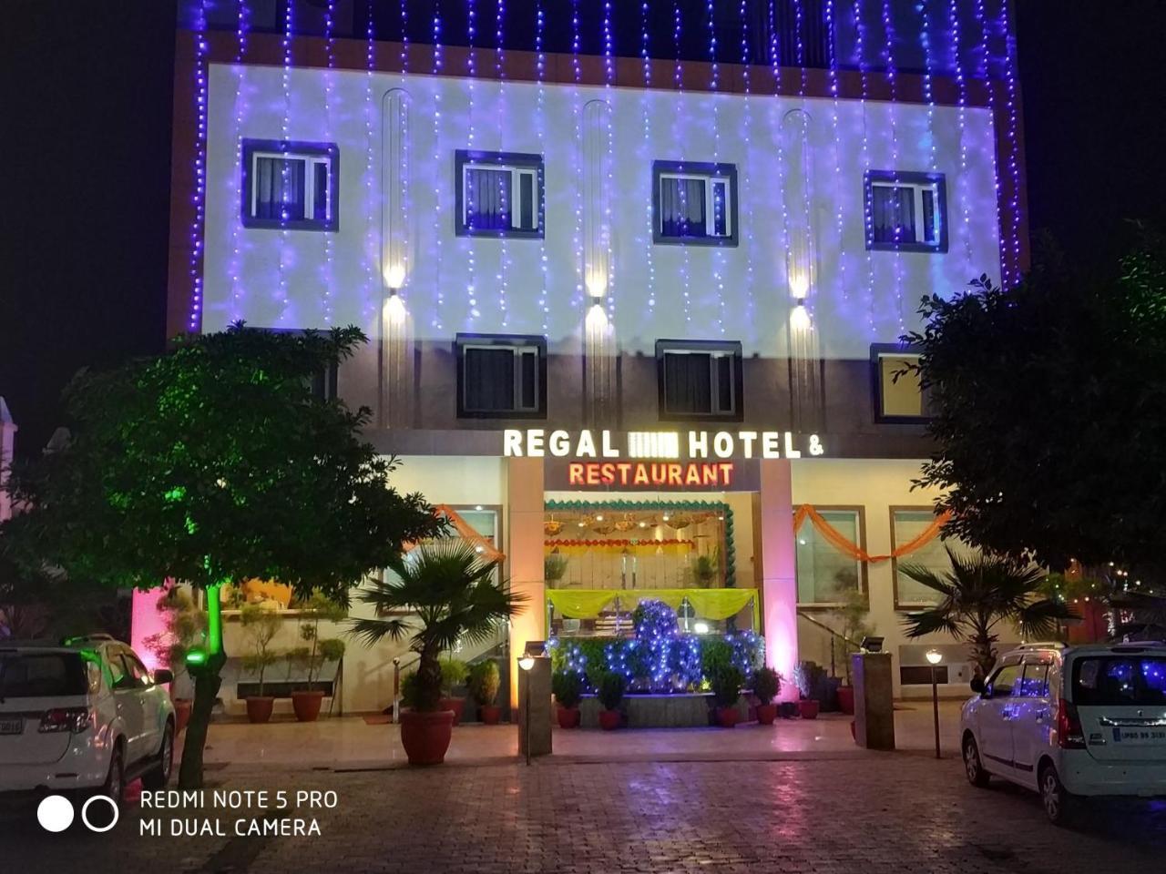 Regal Hotel And Restaurant Mathura Exteriör bild